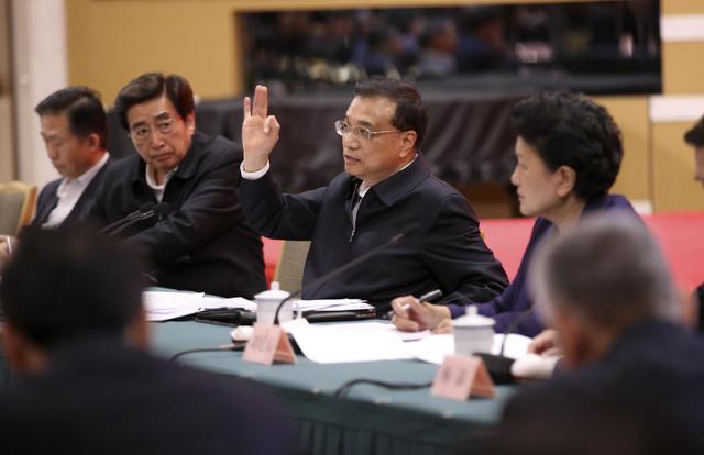 李克强：让贫困孩子在平等竞争中有上升通道